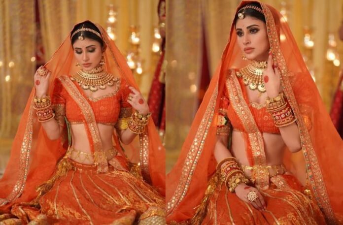 Mouni Roy