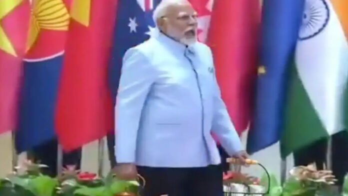 मोदी