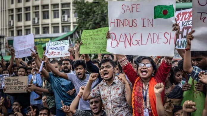 बांग्लादेशी में खौफ