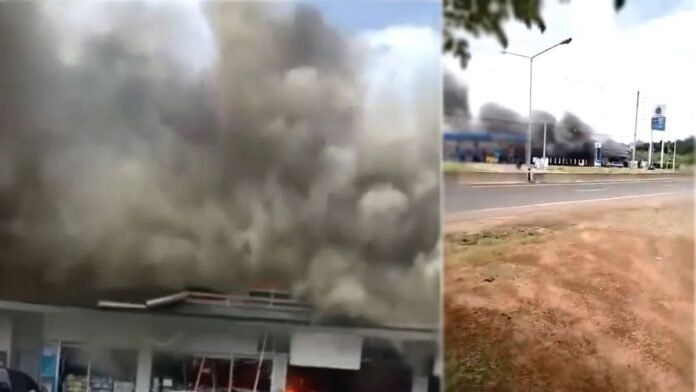 डोनाल्ड ट्रंप