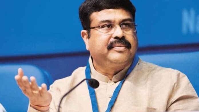 शिक्षा मंत्री धर्मेंद्र प्रधान