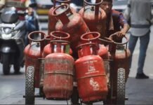 क्या गिरे LPG गैस सिलेंडर के दाम? यहां जानें कितना है आपके शहर में रेट LPG सिलेंडर के दाम