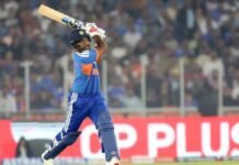 20 ओवर 253 रन… वानखेड़े में भारतीय बल्लेबाजों ने इंग्लैंड के उड़ाए परखच्चे, बना दिया ये वर्ल्ड रिकॉर्ड टी20 वर्ल्ड कप