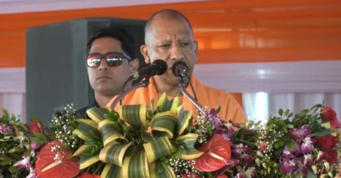 लखीमपुर में CM योगी