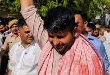 कलेक्ट्रेट में अचानक खुद पर पेट्रोल डालने लगे विधायक रविंद्र सिंह भाटी, फिर जो हुआ उसने सबको चौंका दिया रविंद्र सिंह भाटी