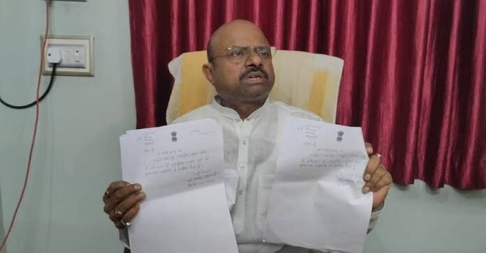 तेजस्वी
