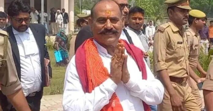 पूर्व बाहुबली विधायक विजय मिश्र