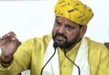मुस्लिम ने बनवाया था हनुमानगढ़ी मंदिर? नमाज होने के दावे पर बृजभूषण शरण सिंह का बड़ा बयान Brij Bhushan Sharan Singh