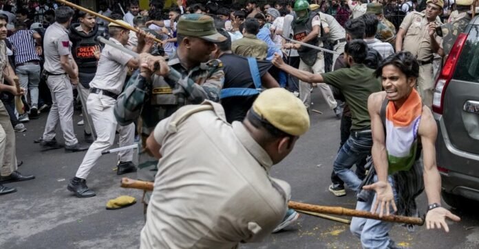 CJP प्रदर्शन में हुए लाठीचार्ज