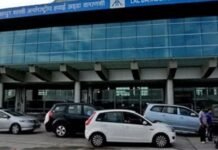 वाराणसी एयरपोर्ट पर अचानक आई गोली की आवाज, हथियार की जांच कर रहे 2 स्क्रीनर्स घायल; मचा हड़कंप Varanasi Airport