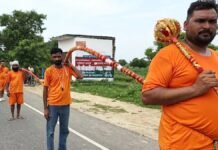 भक्ति की अनूठी मिसाल: कासगंज में सजी 131 मीटर लंबी हनुमान जी की पूंछ, दर्शन को उमड़े श्रद्धालु कासगंज