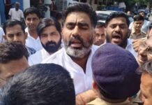 22 नेताओं के साथ सहारनपुर जाने वाले थे सपा विधायक, पुलिस ने रास्ते में क्यो रोका? Atul Pradhan