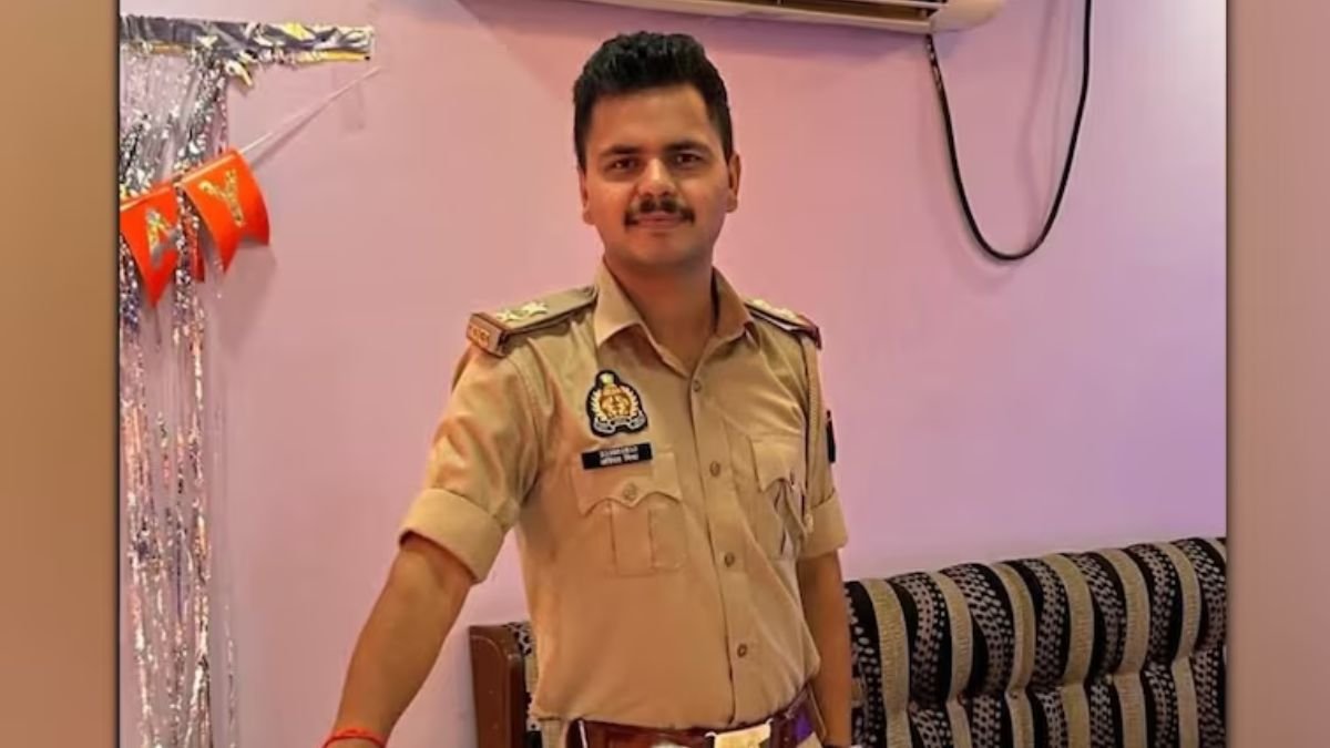 अविरल मिश्रा