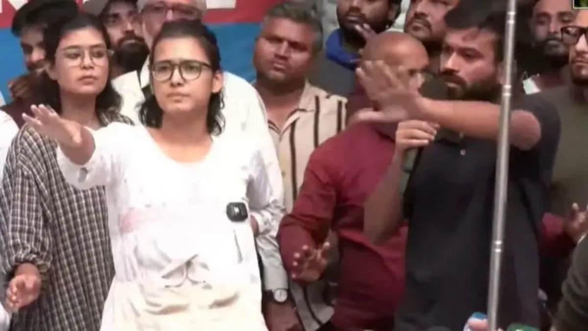नेहा बोरा